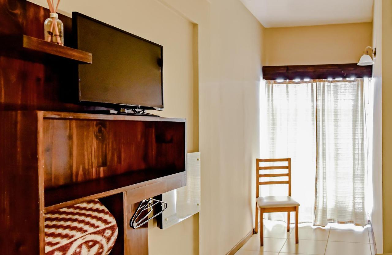 Hotel El Paraiso De La Sierra Тандил Экстерьер фото
