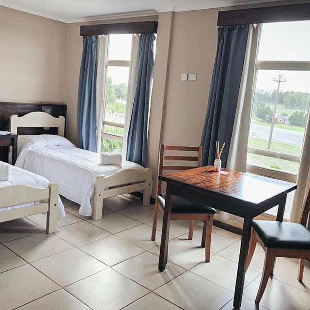 Hotel El Paraiso De La Sierra Тандил Экстерьер фото